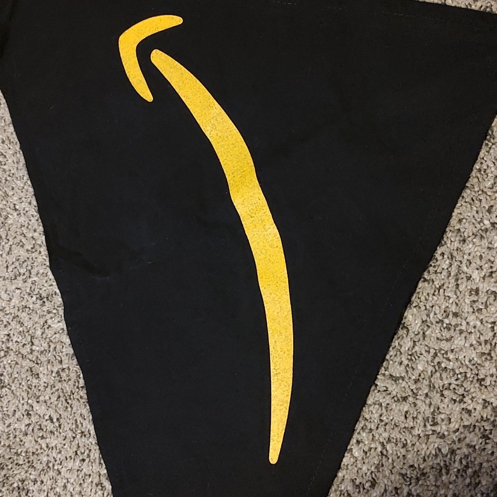 Amazon Bandana - Picture 2 of 2